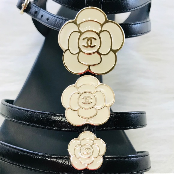 CHANEL Camellia Leather Thong Sandals Black - Picture 3 of 8